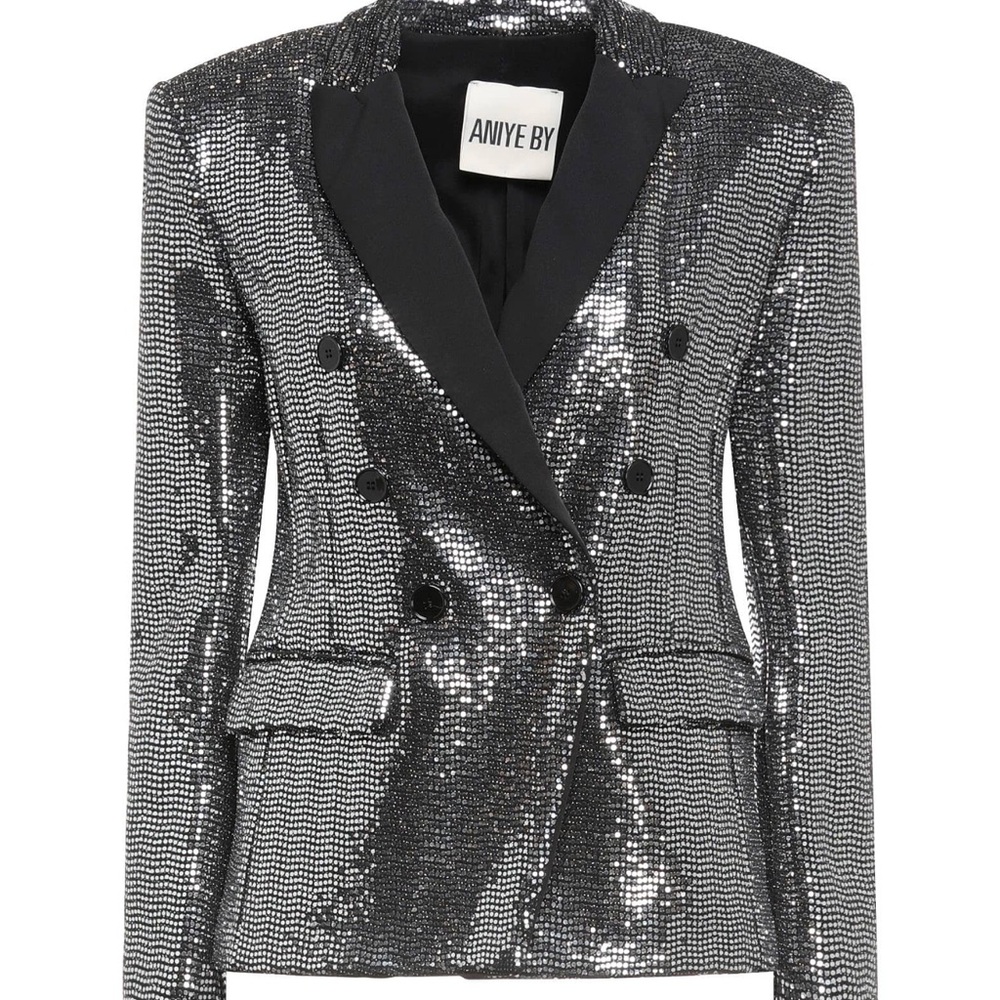 Preloved silver blazer size 6